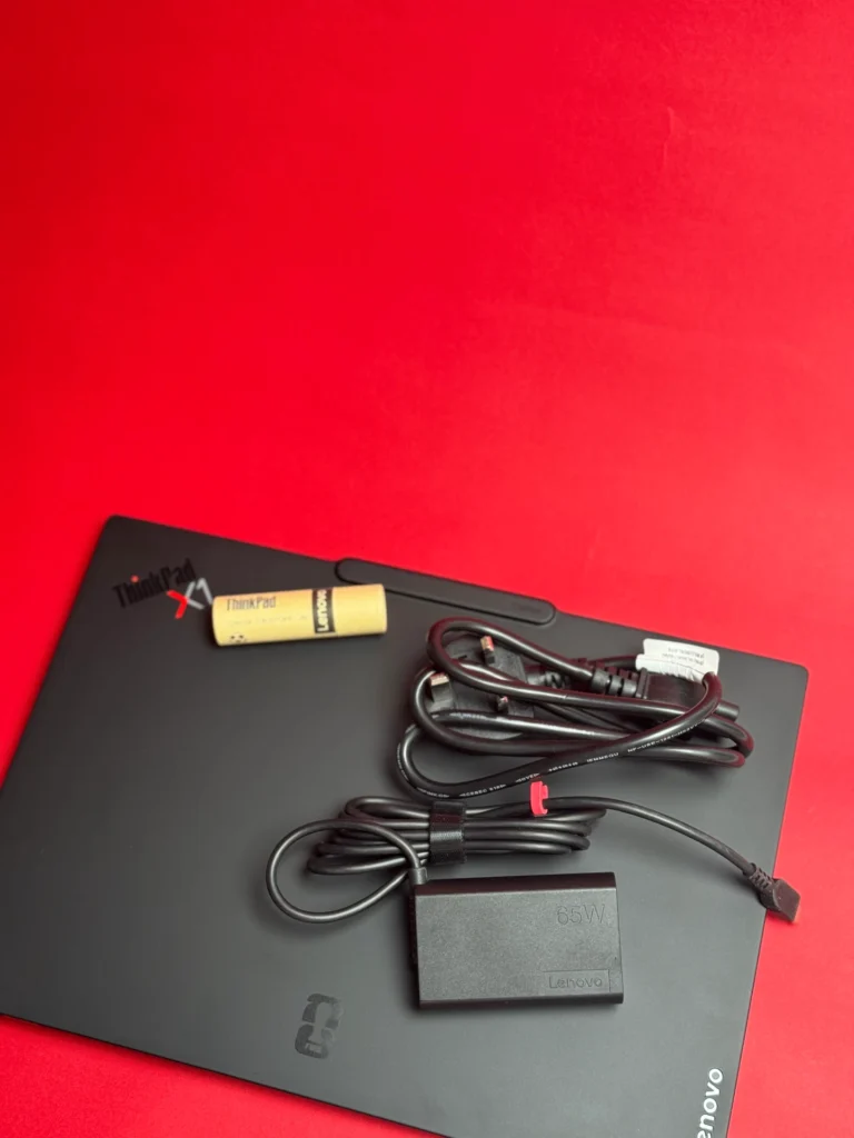 Lenovo ThinkPad X1 Carbon Gen 14 Aura Edition Review 21 Lenovo ThinkPad X1 Carbon Gen 14 Aura Edition Review
