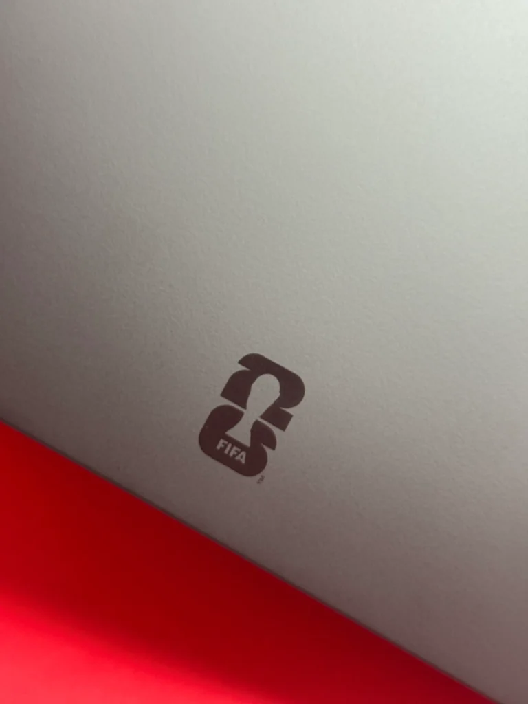 Lenovo ThinkPad X1 Carbon Gen 14 Aura Edition Review 15 Lenovo ThinkPad X1 Carbon Gen 14 Aura Edition Review