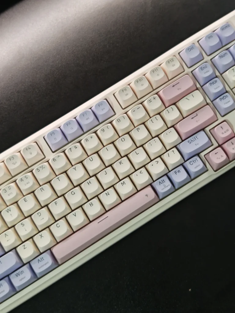 Redragon EISA K768 Review: A Compact Wireless Keyboard for Work and Gaming 18 Redragon EISA K768 Review